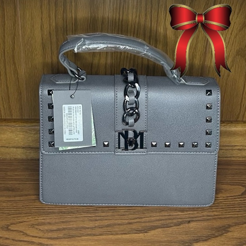 Badgley Mischka Crossbody w/Big Chain & Studs on cover, Letter Lock BM-4179 Grey